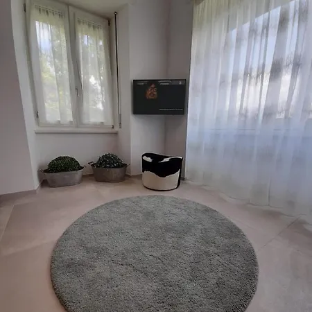 Bmp Gioiosa 2 Giardino Vista Maggiore Apartman Belgirate