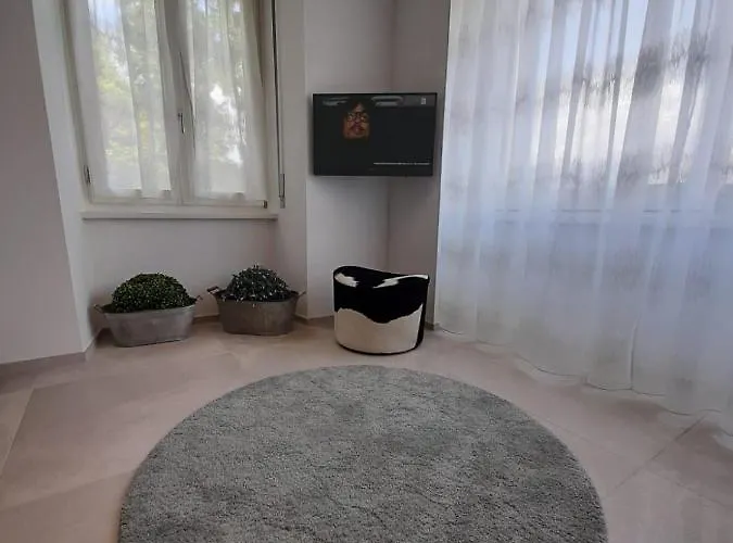Bmp Gioiosa 2 Giardino Vista Maggiore Apartman Belgirate
